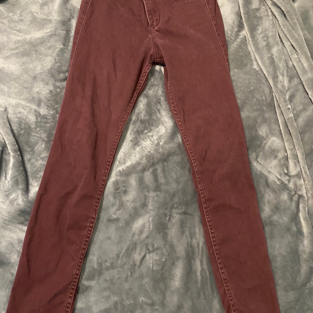 Great Hollister burgundy winter color jeans